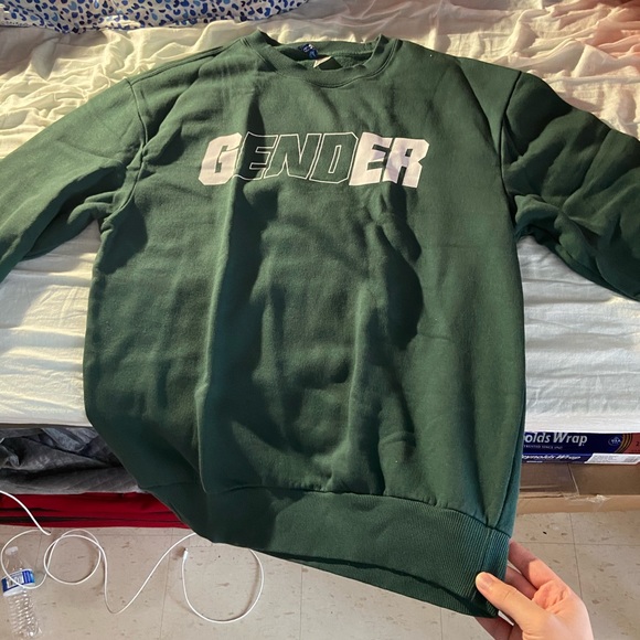 h&m gender sweatshirt
